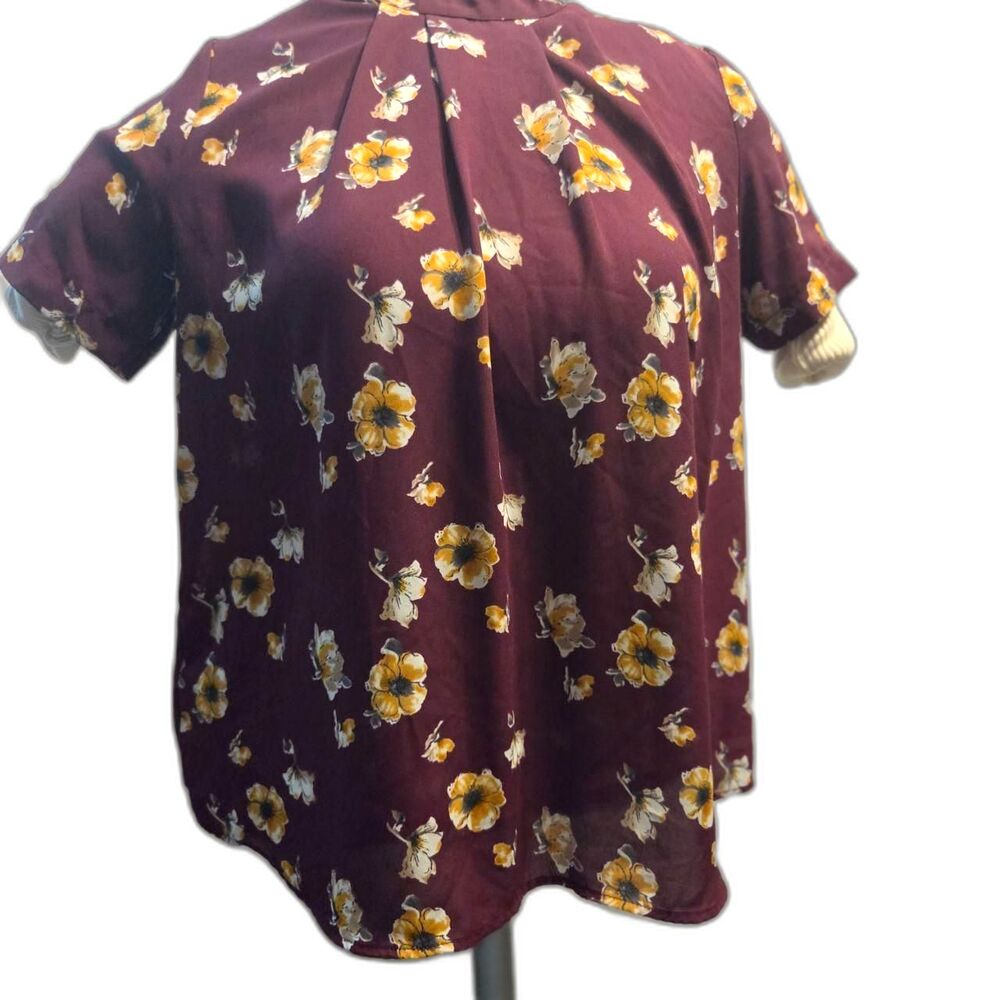Sienna Sky floral pleated neck top